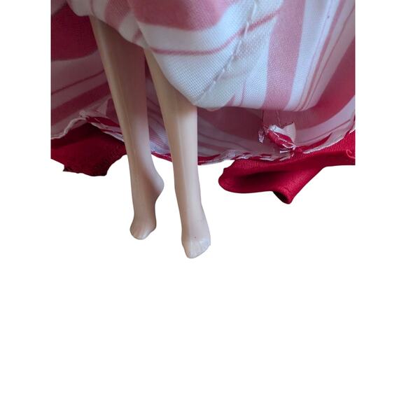 Pre-owned Mattel Barbie 2019 Blonde Holiday Barbie Doll FXF01 - Picture 4 of 7